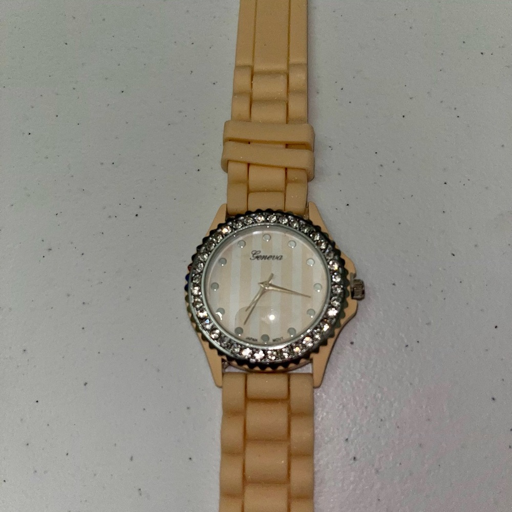 💜 NIBag Geneva Gemmed Ladies Analog Watch